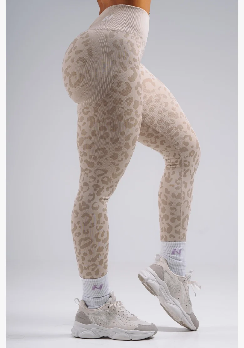 NEBBIA Leggings push-up compressivi con motivo leopardato PRIMAL crema