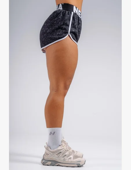 NEBBIA Pantaloncini da allenamento con motivo leopardato PRIMAL neri