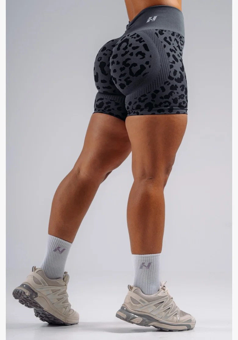 NEBBIA pantaloncini push-up compressivi con motivo leopardato PRIMAL neri