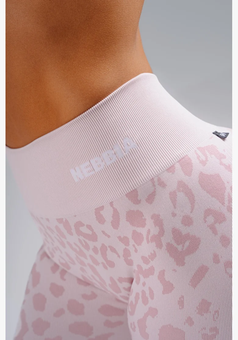NEBBIA pantaloncini push-up compressivi con motivo leopardato PRIMAL rosa