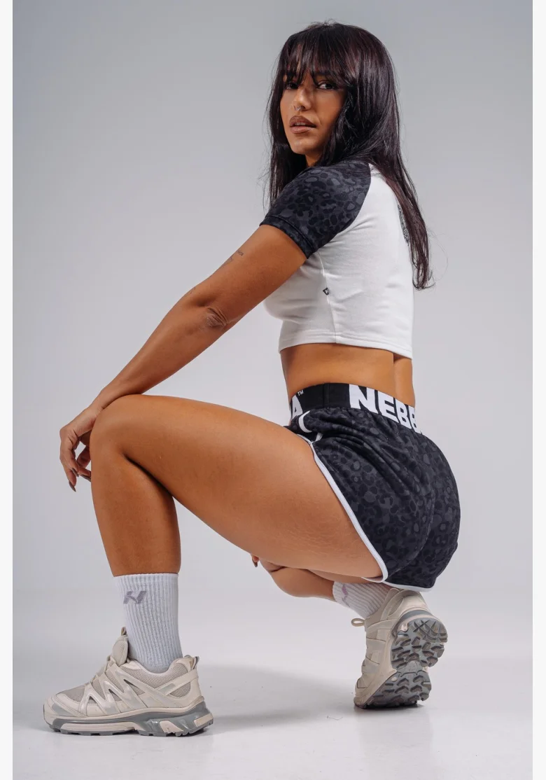 NEBBIA Crop top con motivo leopardato '97 PRIMAL nero
