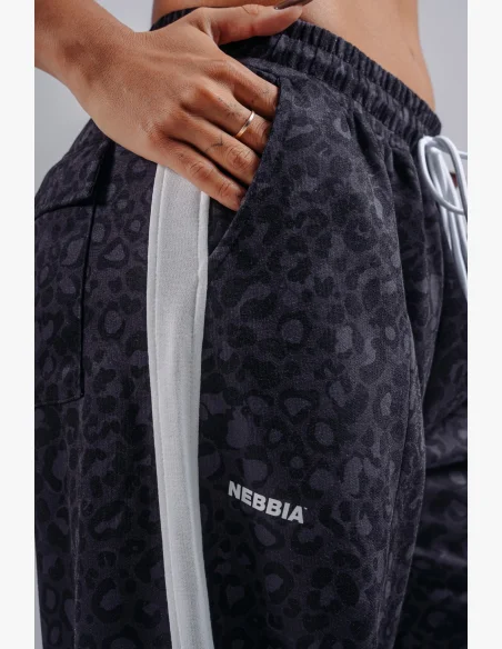 NEBBIA pantaloni larghi con motivo leopardato PRIMAL neri