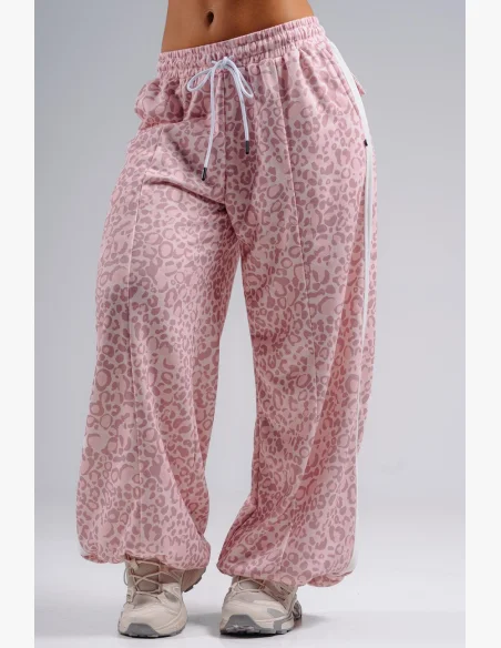 NEBBIA pantaloni larghi con motivo leopardato PRIMAL rosa