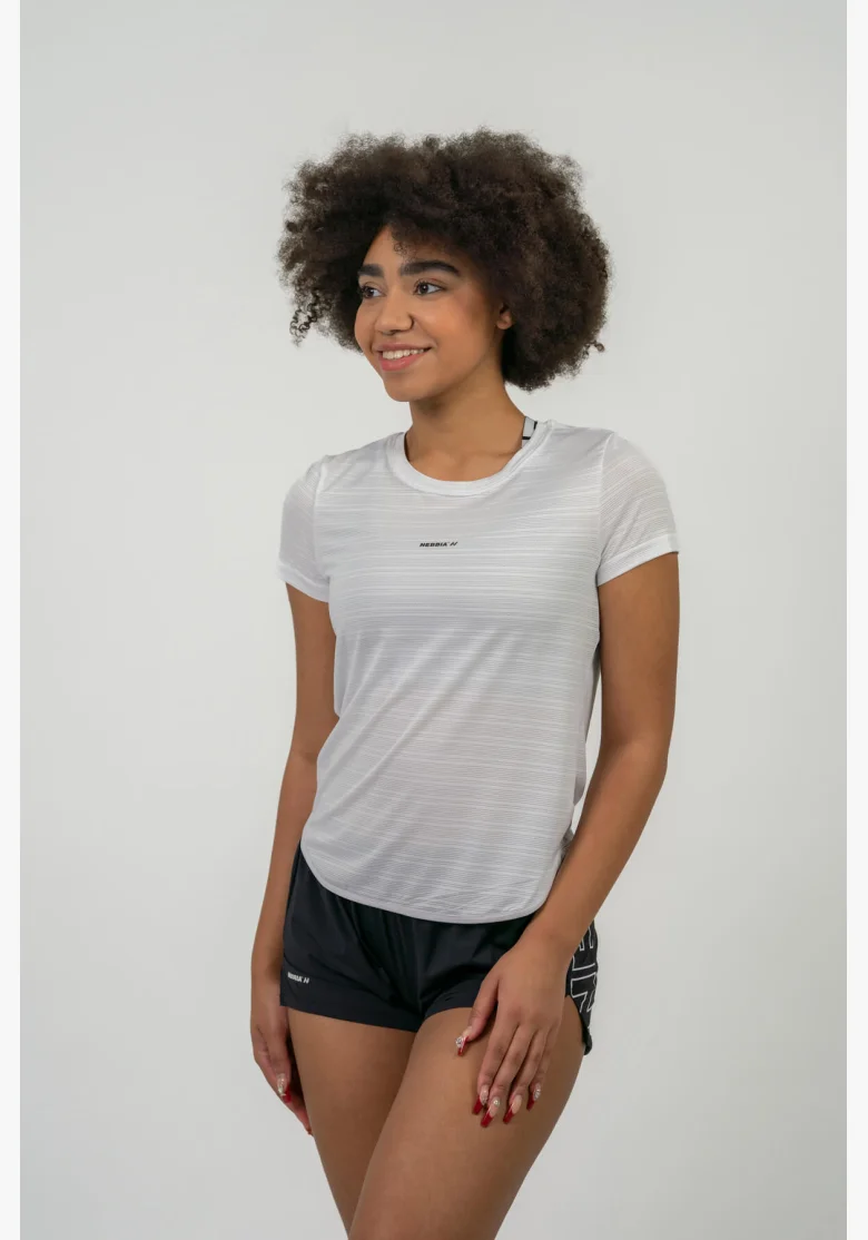 NEBBIA • FIT Activewear maglietta “Airy” con logo riflettente • NEBBIAshop.it