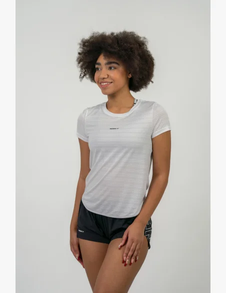 NEBBIA • FIT Activewear maglietta “Airy” con logo riflettente • NEBBIAshop.it
