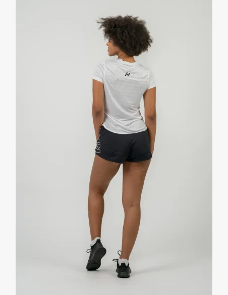 NEBBIA • FIT Activewear maglietta “Airy” con logo riflettente • NEBBIAshop.it