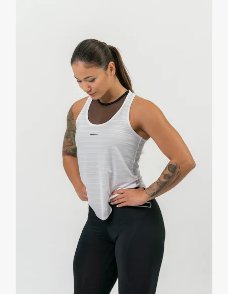 NEBBIA • FIT Activewear top “Airy” con logo riflettente • NEBBIAshop.cz