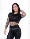 Un crop top di design con maniche corte è di nuovo qualcosa che non si era mai visto prima! Questo pezzo sexy piacerà a tutte le donne audaci che non temono l'estro e l'impostazione delle tendenze.