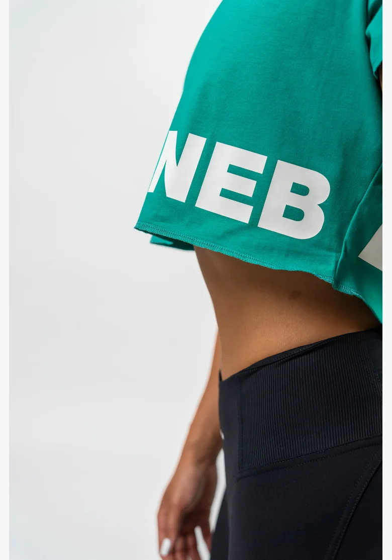NEBBIA • Crop top T-shirt POWERHOUSE verde • Nebshop.cz