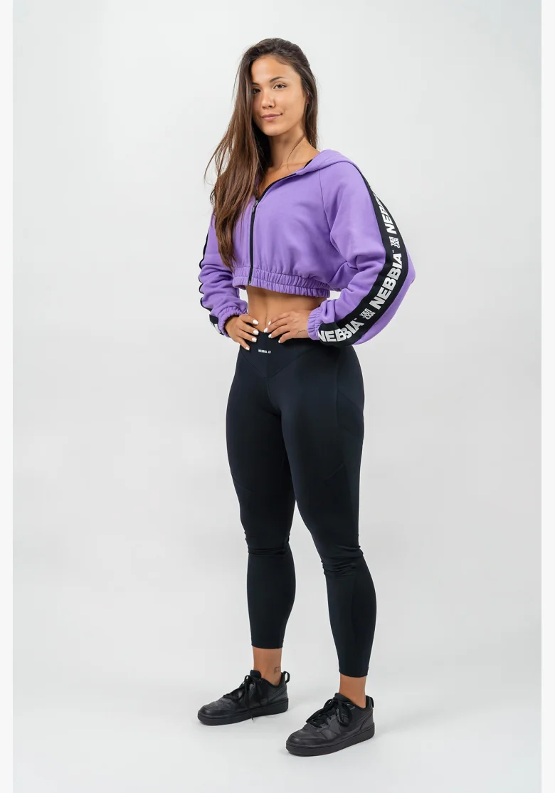 NEBBIA • Felpa cropped con cappuccio ICONIC lilla • Nebshop.cz