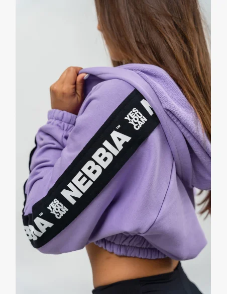 NEBBIA • Felpa cropped con cappuccio ICONIC lilla • Nebshop.cz