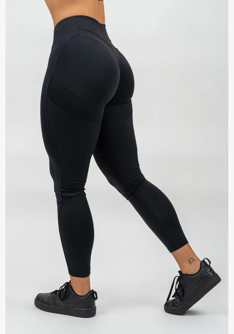 NEBBIA • Leggings modellanti con vita alta GLUTE PUMP nera • Nebshop.cz