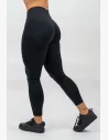 Questi leggings modellanti a vita alta a forma di "V" sono dotati anche di un inconfondibile effetto scrunch butt.