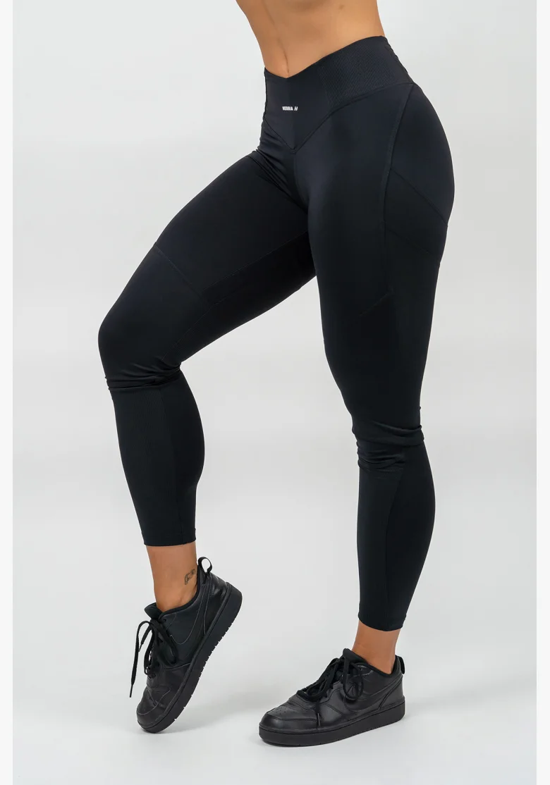 NEBBIA • Leggings modellanti con vita alta GLUTE PUMP nera • Nebshop.cz