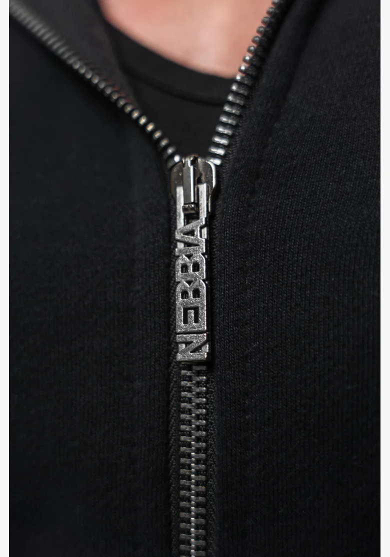 NEBBIA • Felpa con zip BEYOND ORDINARY nera • Nebshop.it