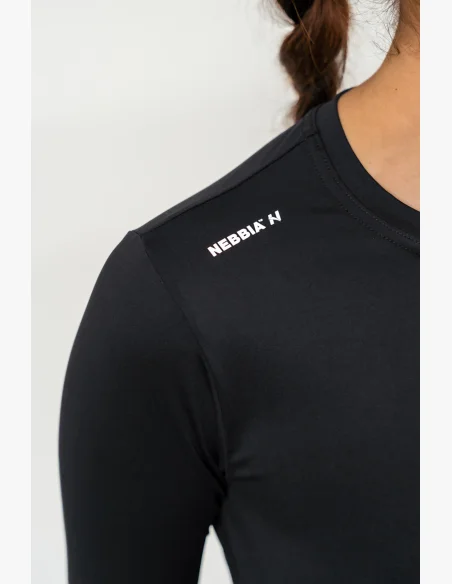 NEBBIA • Crop top con maniche lunghe ELEVATED nera • NebShop.cz