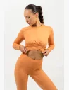 Immagina un Crop top perfetto, che ti darà sicurezza e stile ad ogni passo nel tuo percorso verso i tuoi obiettivi fitness.