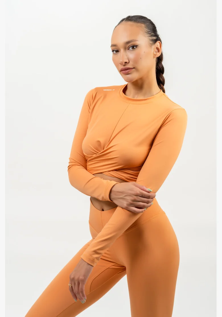NEBBIA • Crop top a maniche lunghe ELEVATED arancione • NebShop.cz