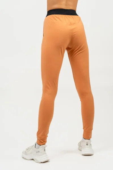 NEBBIA • Leggings slim fit con tasche GYM SPIRIT arancione • Nebshop.it 2