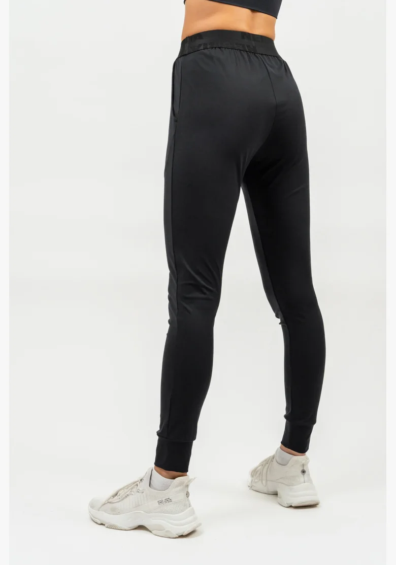 NEBBIA • Leggings slim fit con tasche GYM SPIRIT nera • Nebshop.it