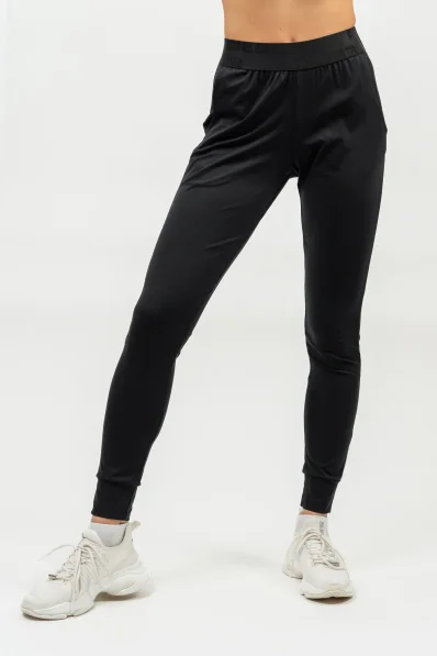 NEBBIA • Leggings slim fit con tasche GYM SPIRIT nera • Nebshop.it