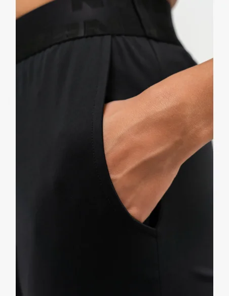 NEBBIA • Leggings slim fit con tasche GYM SPIRIT nera • Nebshop.it
