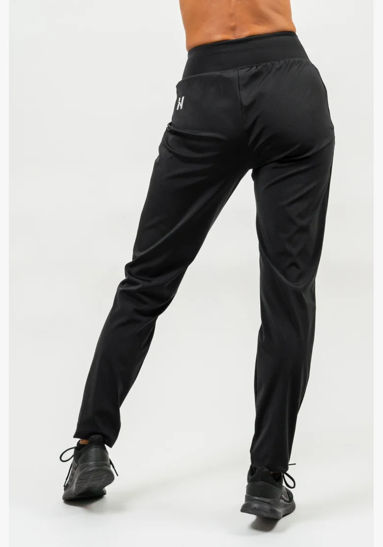 NEBBIA • Leggings slim fit con tasche SLEEK nere • Nebshop.cz