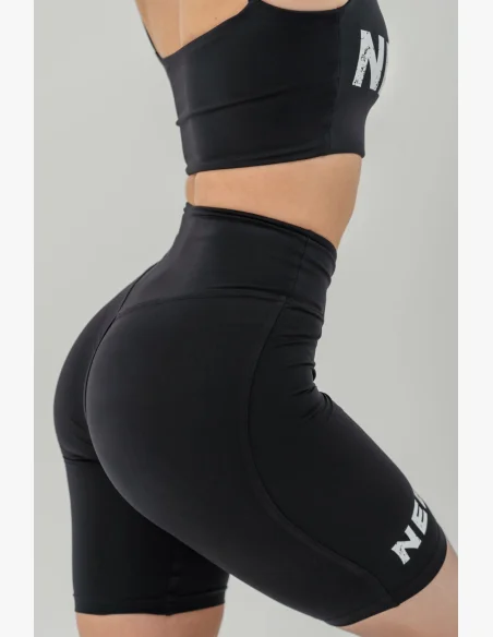 NEBBIA • Pantaloni corti a vita alta 9″ SNATCHED neri • Nebshop.it