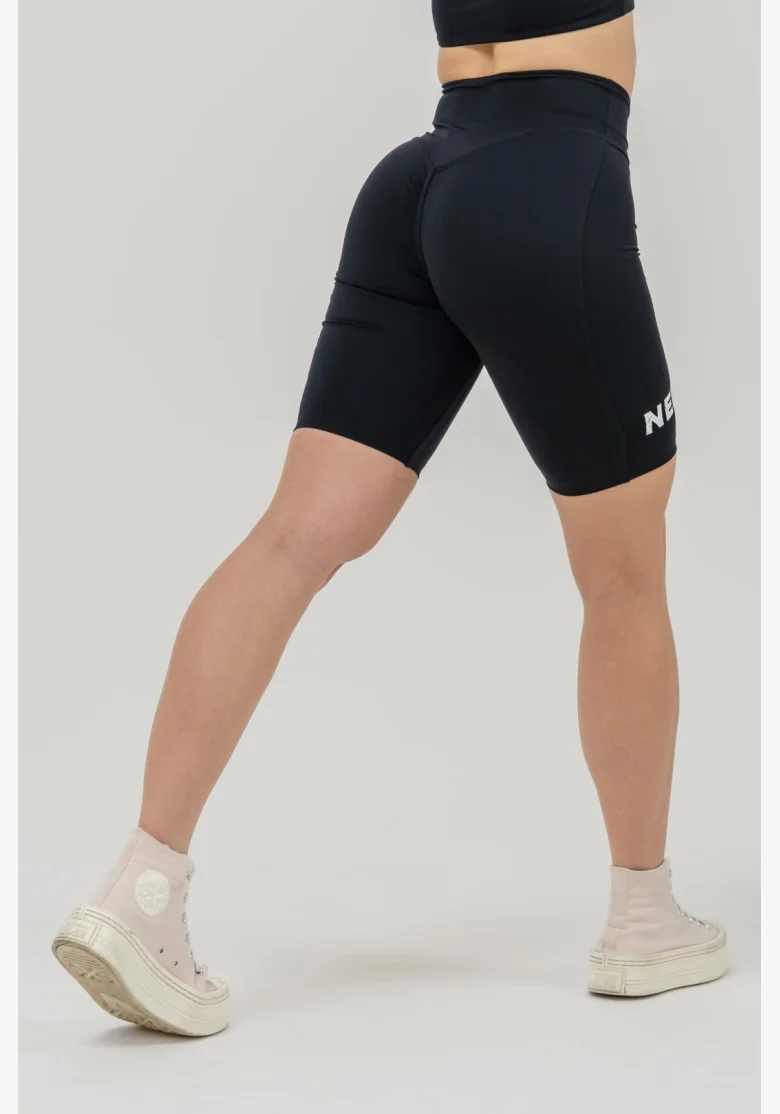 NEBBIA • Pantaloni corti a vita alta 9″ SNATCHED neri • Nebshop.it