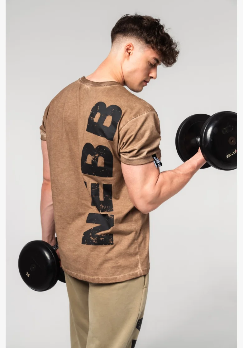 NEBBIA • NEBBIA Maglietta di cotone lavata MAX OUT marrone • Nebshop.it