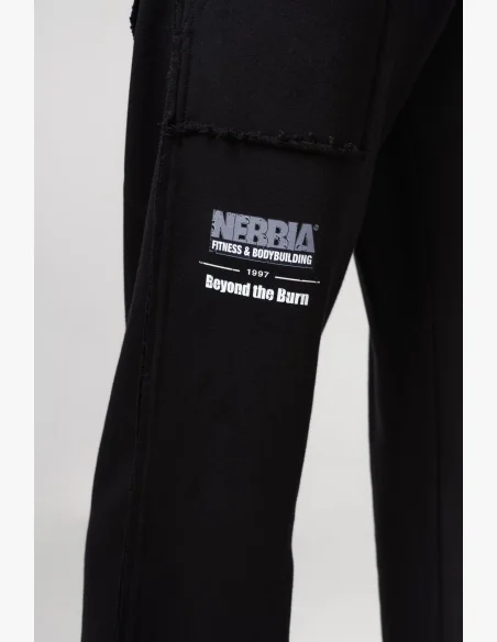 NEBBIA • NEBBIA Pantaloni con tasche NO SHORTCUTS neri • Nebshop.cz