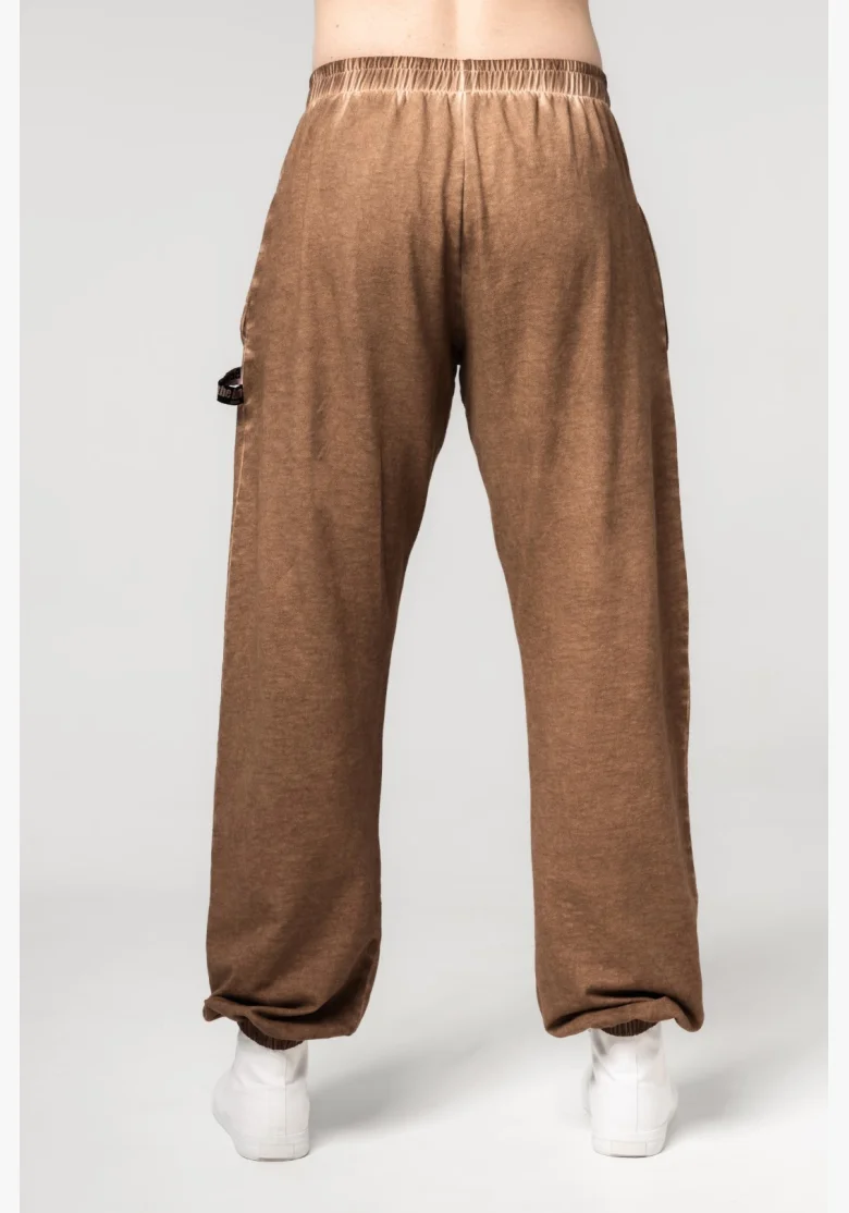 NEBBIA • NEBBIA Pantaloni baggy lavati con tasche GYM BRO marroni • Nebshop.cz