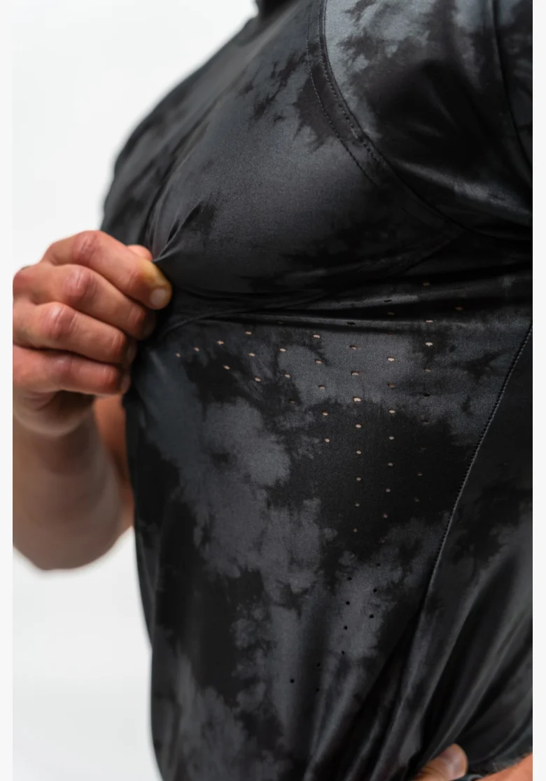 NEBBIA • NEBBIA Compression Camouflage T-shirt FUNCTION nera • Nebshop.cz