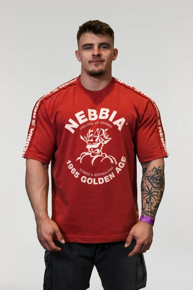 NEBBIA • NEBBIA T-shirt oversize lavato GOLDEN AGE rossa • Nebshop.cz 2