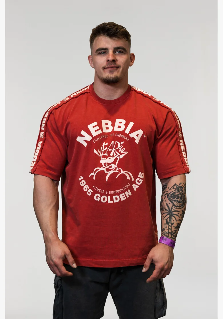 NEBBIA • NEBBIA T-shirt oversize lavato GOLDEN AGE rossa • Nebshop.cz