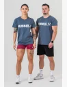 Questa maglietta in cotone è un pezzo must-have per chiunque prenda sul serio l'allenamento, sia che tu sia un principiante o un professionista.