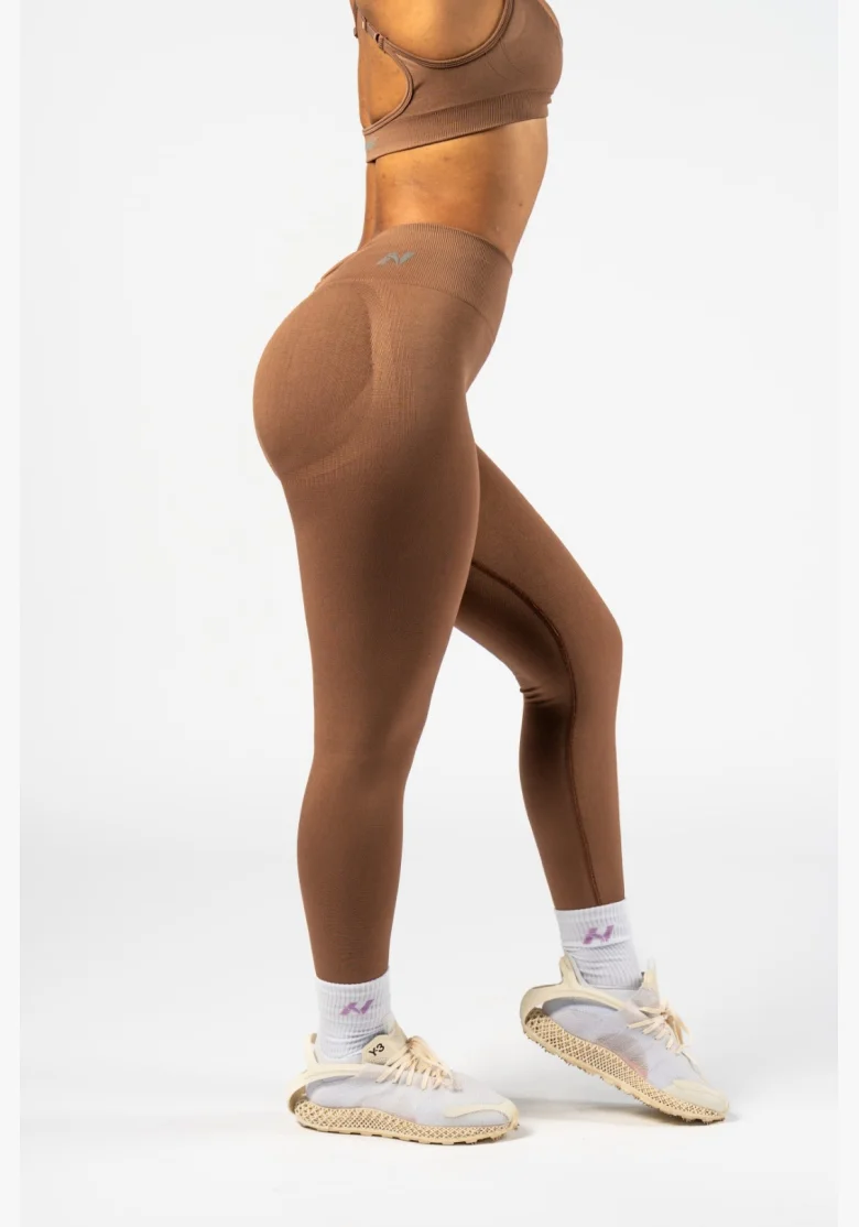 NEBBIA • NEBBIA Leggings seamless con vita alta MAXIMUM PUSH-UP marroni • Nebshop.it