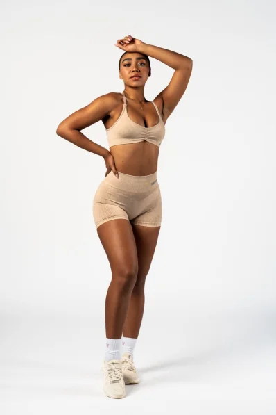 NEBBIA • NEBBIA Pantaloni push-up senza cuciture con vita alta TOTALLY SEAMLESS crema • Nebshop.it