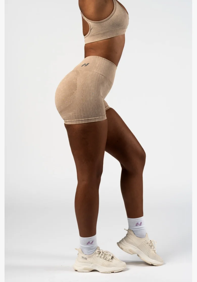 NEBBIA • NEBBIA Pantaloni push-up senza cuciture con vita alta TOTALLY SEAMLESS crema • Nebshop.it