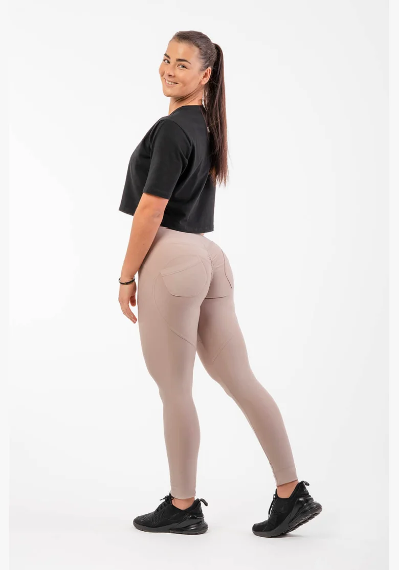 NEBBIA • Leggings a vita alta effetto lifting Bubble Butt • NEBBIAshop.it