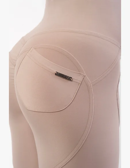 NEBBIA • Leggings a vita alta effetto lifting Bubble Butt • NEBBIAshop.it