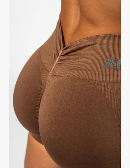 NEBBIA • NEBBIA Pantaloni corti push-up senza cuciture con vita alta TOTALLY SEAMLESS marroni • Nebshop.it