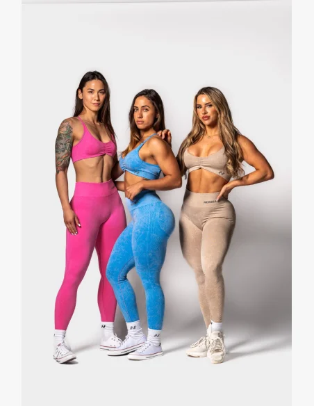 NEBBIA • NEBBIA Reggiseno sportivo con supporto medio TOTALLY SEAMLESS rosa • Nebshop.cz