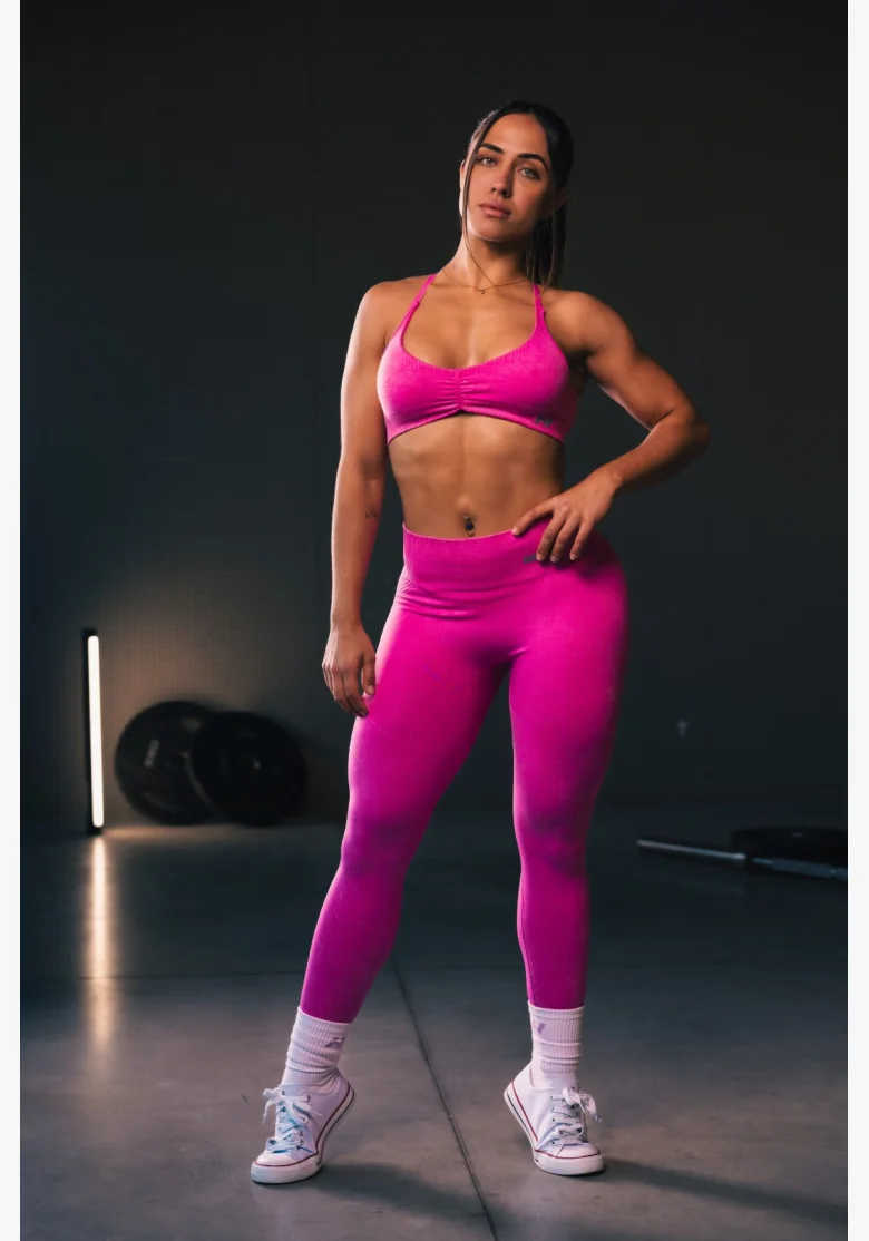 NEBBIA • NEBBIA Reggiseno sportivo con supporto medio TOTALLY SEAMLESS rosa • Nebshop.cz