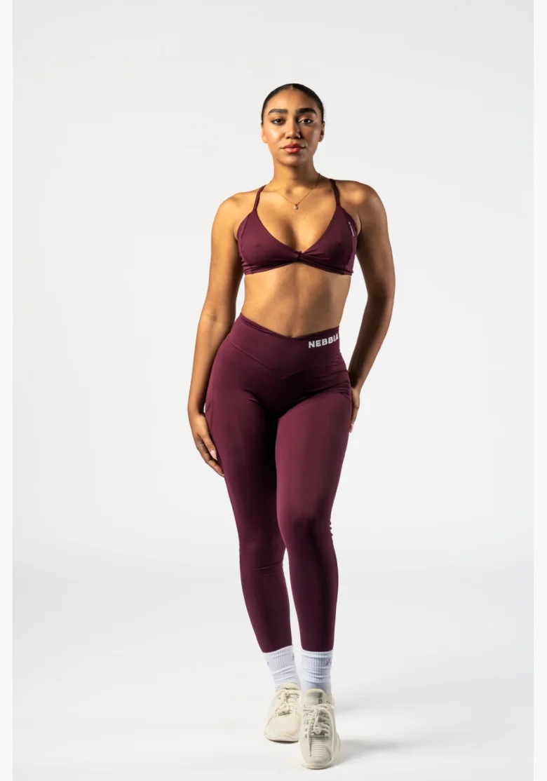 NEBBIA • NEBBIA Reggiseno sportivo con supporto medio TWIST-KNOT bordeaux • Nebshop.cz