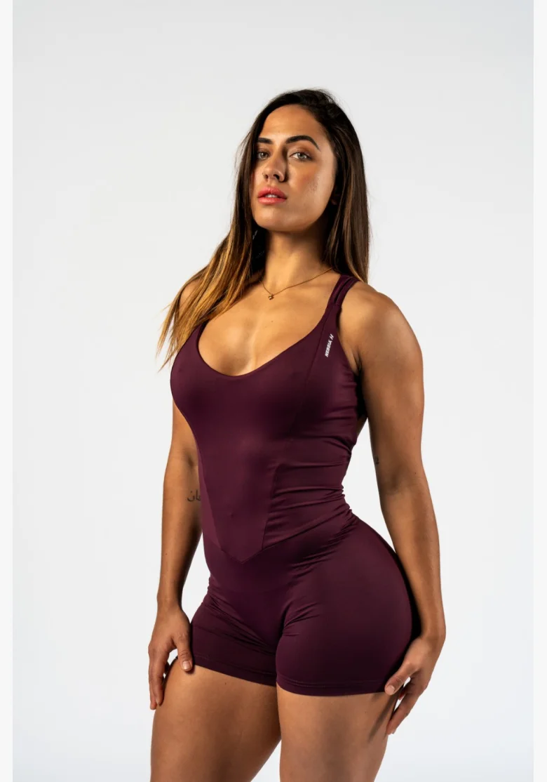 NEBBIA • NEBBIA Body modellante fitness STRONG BEAUTY bordeaux • Nebshop.it