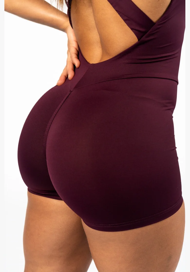 NEBBIA • NEBBIA Body modellante fitness STRONG BEAUTY bordeaux • Nebshop.it