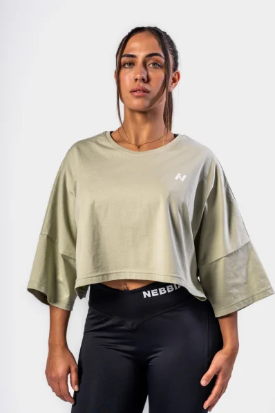 NEBBIA • NEBBIA T-shirt cropped oversize JUST FLOW verde chiaro • Nebshop.cz 2