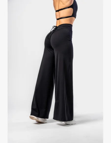 NEBBIA • NEBBIA Deni x NEBBIA Flared pantaloni con vita alta • Nebshop.cz