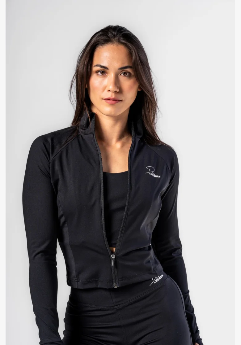 NEBBIA • NEBBIA Deni x NEBBIA Fitness tracktop con zip • Nebshop.cz